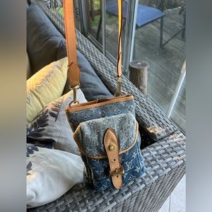Small Louis Vuiton inspired shoulder bag